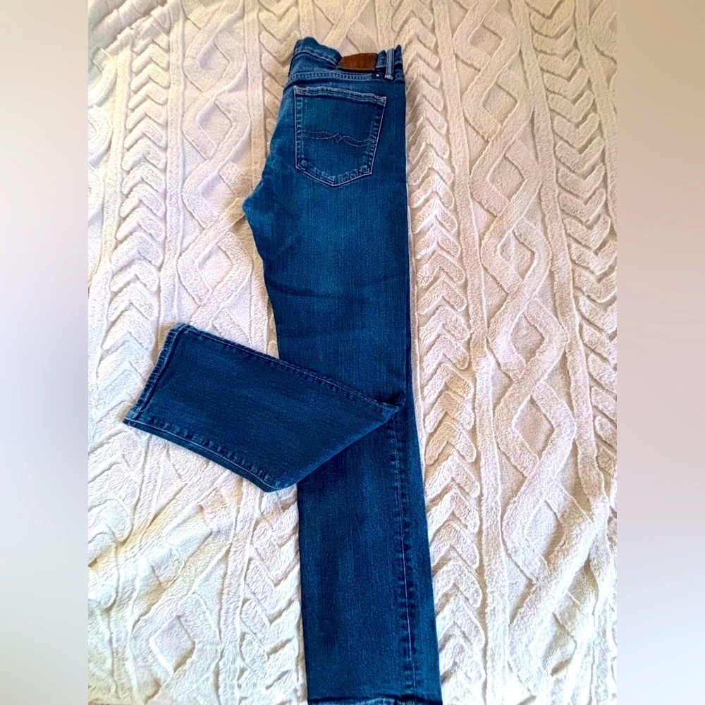 LUCKY BRAND Classic Blue Jeans - Picture 2 of 7